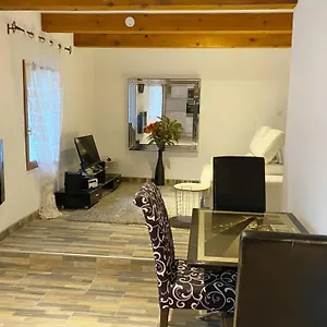 Appartamento Calme Dans Maison De Village 60m2 Super Confort, Digne-les-Bains